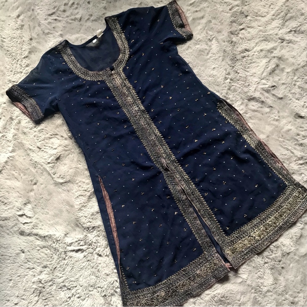 Women’s size 36 embroidered Kurti Tunic top polyester chiffon made in India